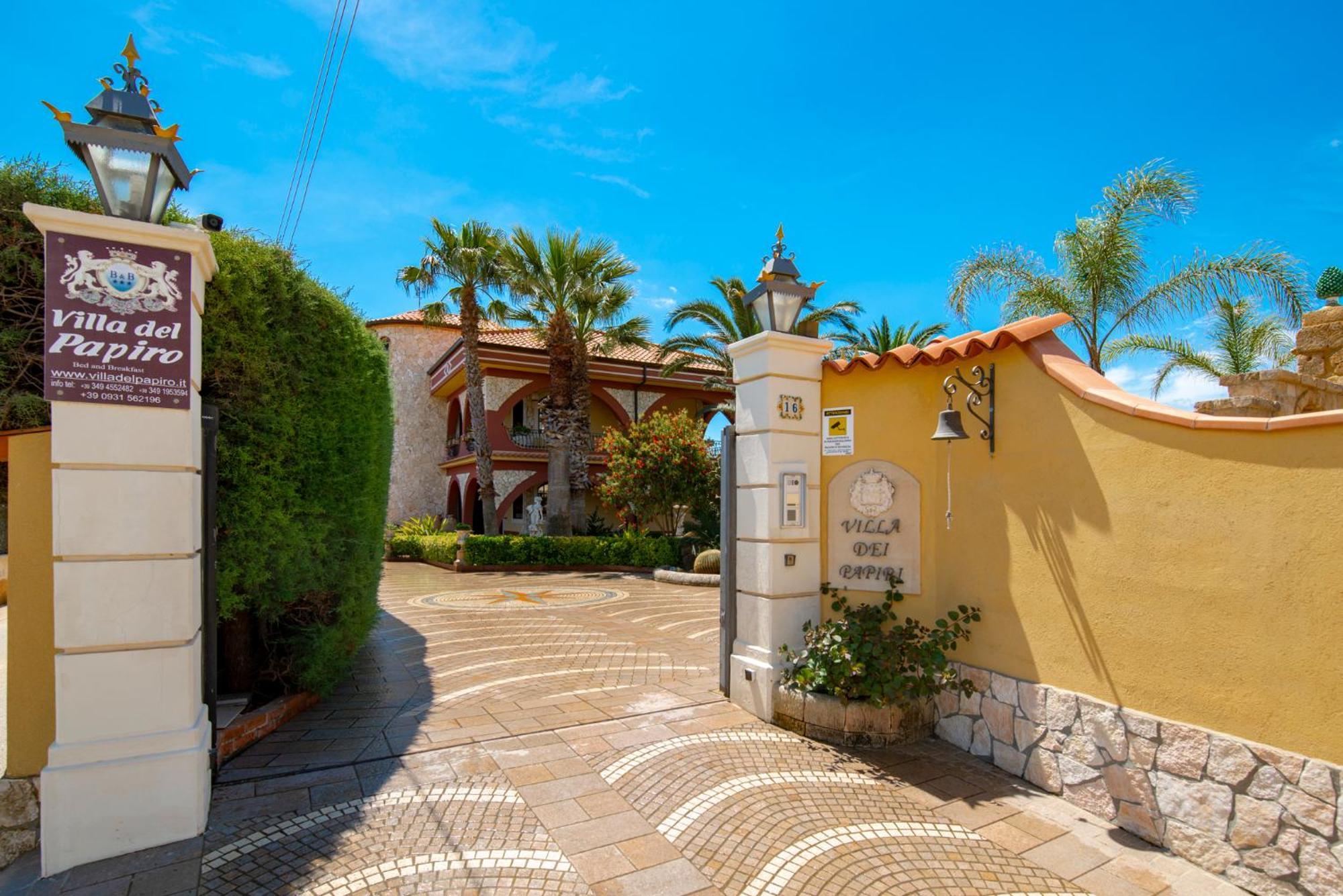 Villa Del Papiro Charme Apartments Avola Exteriör bild